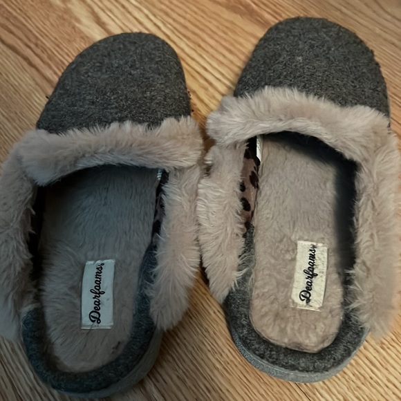 Dearfoams Slide Ons - Picture 2 of 3